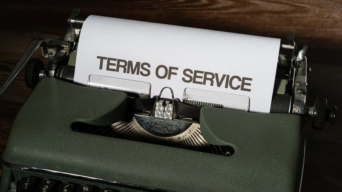 Daktiloda Terms of Service yazılı sözleşme sayfası